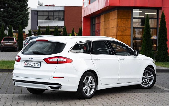 Ford Mondeo cena 55700 przebieg: 227000, rok produkcji 2017 z Dobrzyca małe 742